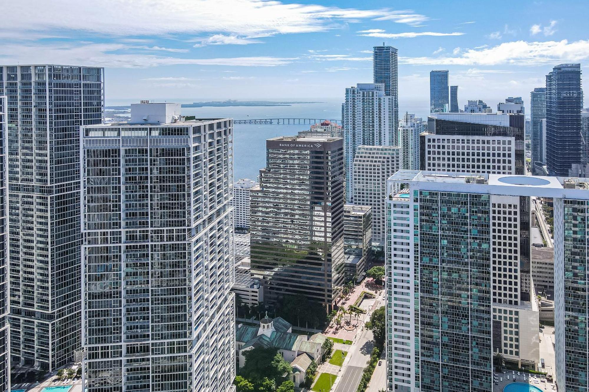 Large In W With Bay Views Appartement *