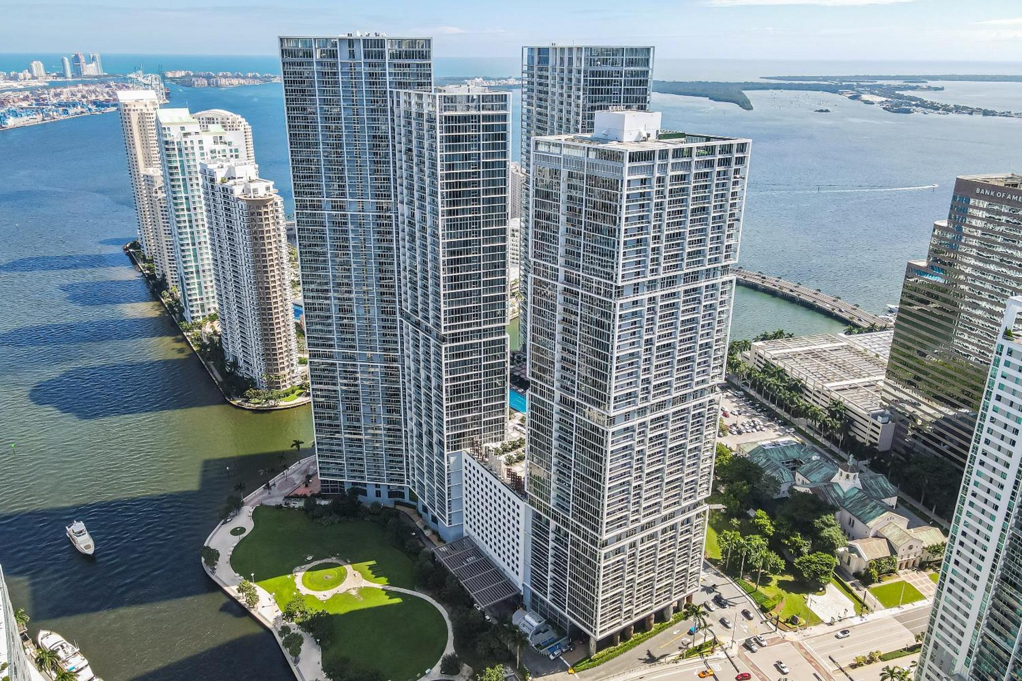 Large In W With Bay Views Appartement *