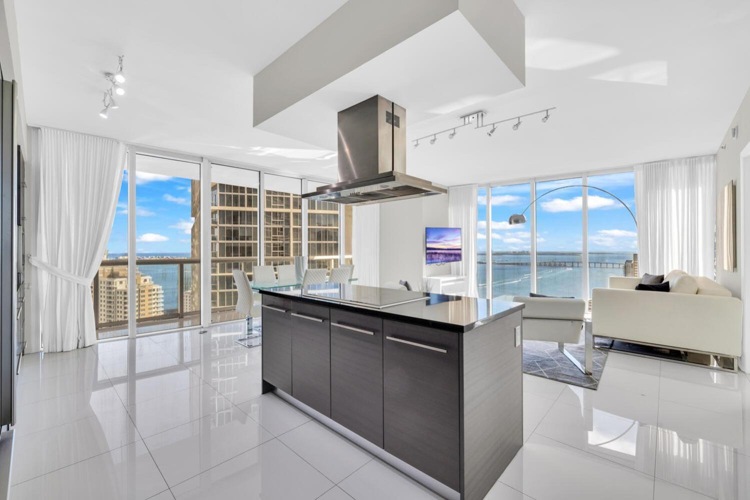 Appartement Large In W With Bay Views *